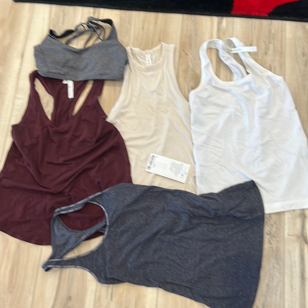 Lulu size 6 bundle. 4 tanks, 1 bra. 50 for all